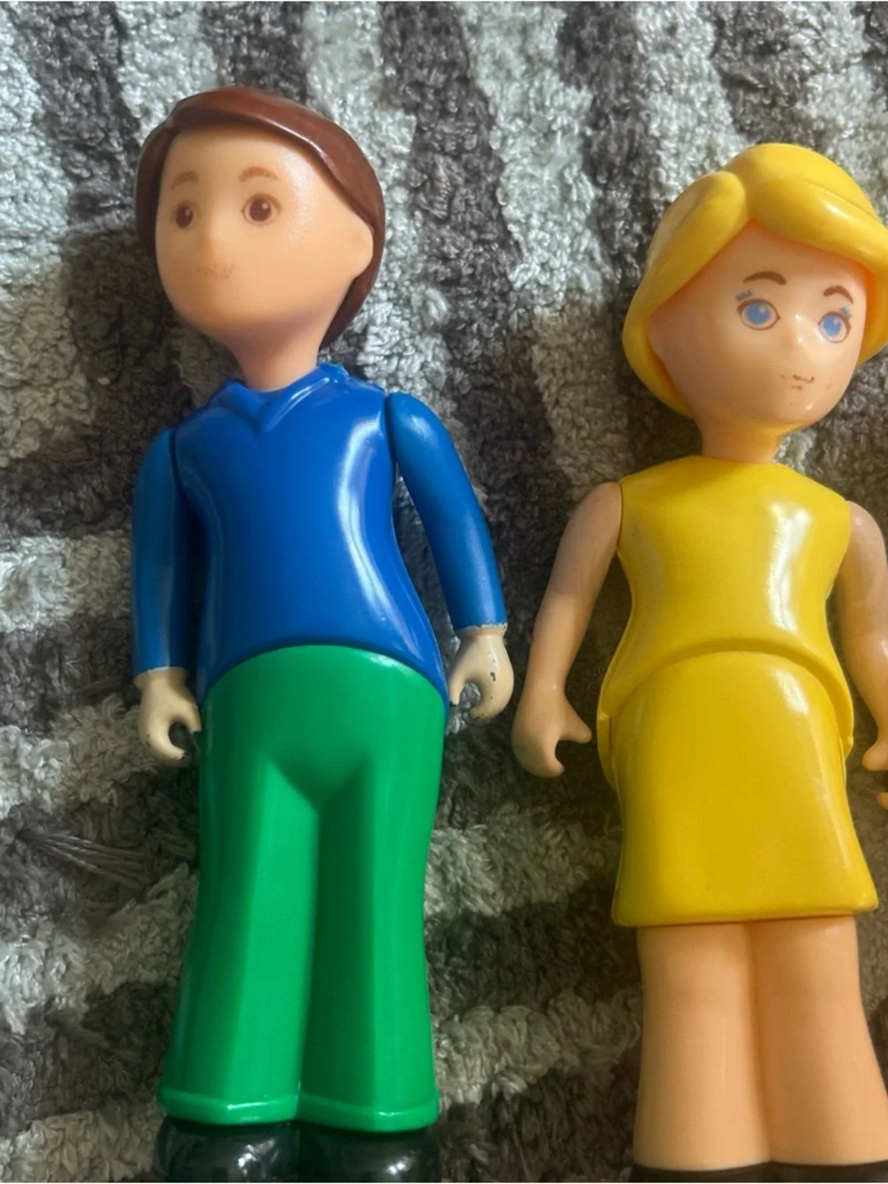 Little Tikes vintage Dollhouse Family Figures Lot Mom Dad Girl Baby Dog 90s - Picture 5 of 6